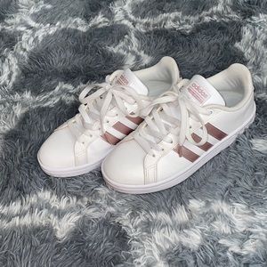 adidas Grand Court Sneaker. Women’s size 7. White with metallic pink details.